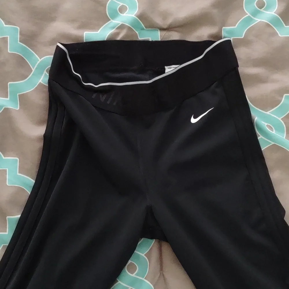 Nike pro dry fit leggings